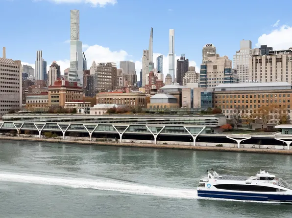 555 Main Street image 1 of 17