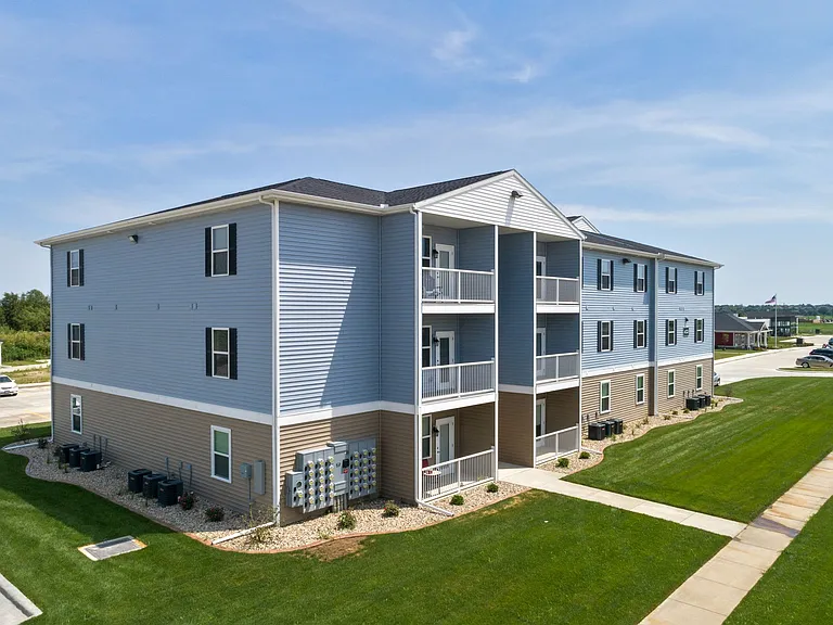 The Legends Apartments | Specials Available — Photo 12