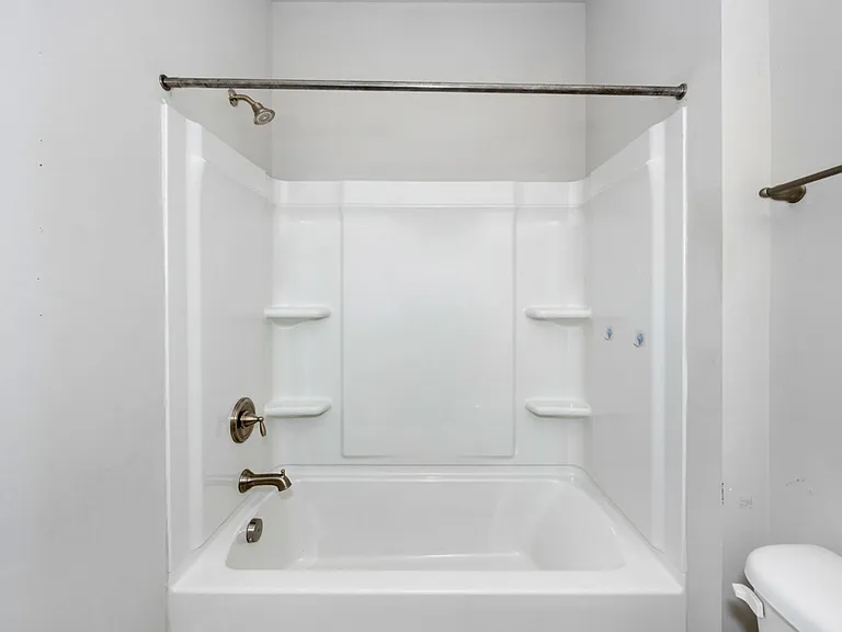 207 Blackwood Dr NW — Photo 16