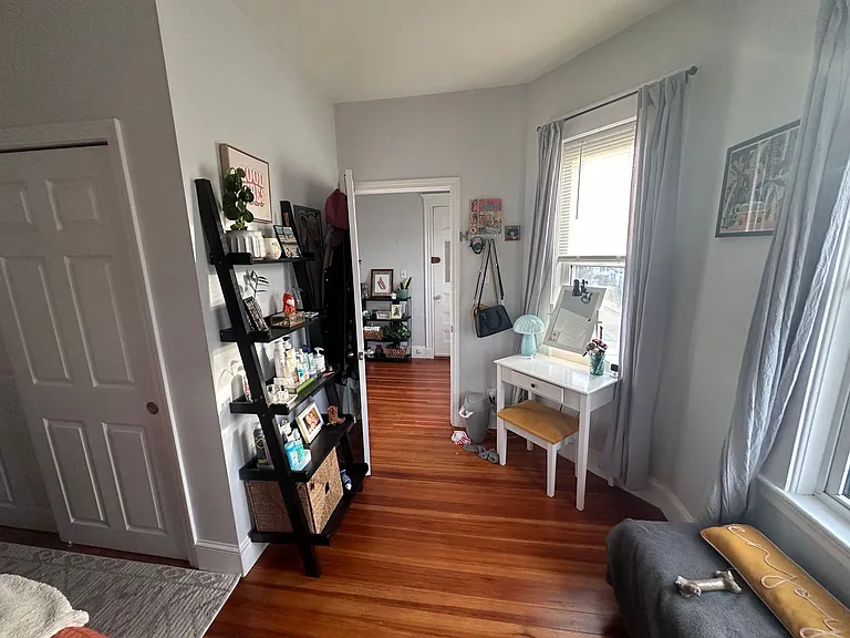 Adams St — Photo 8