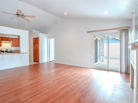 2nd image of 10171 Bedford Dr