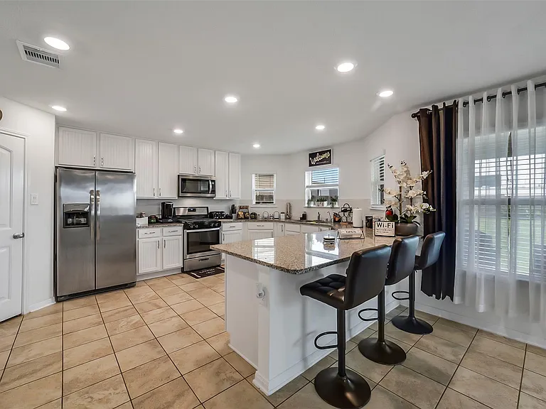 16502 Live Oak Canyon Dr — Photo 8