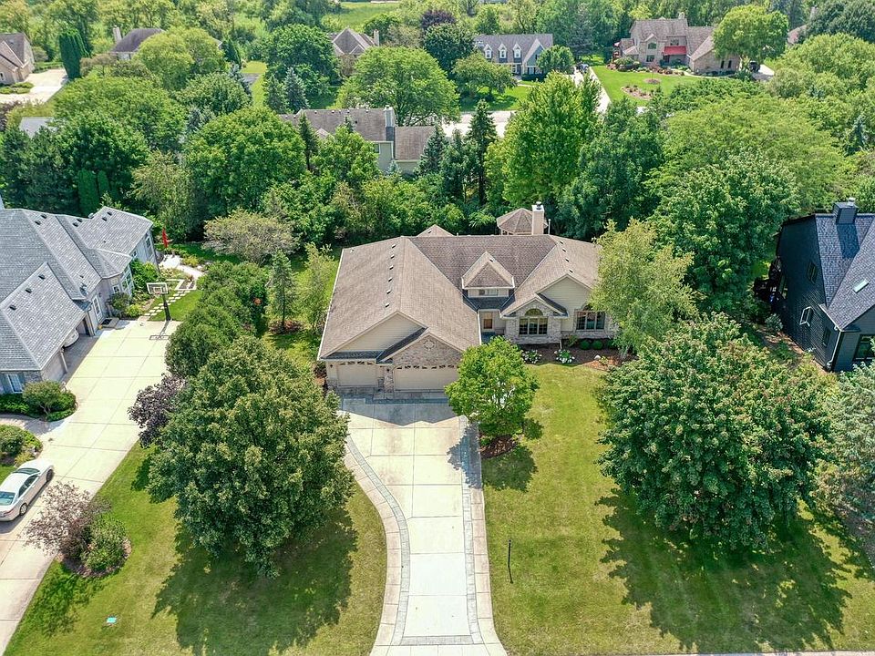 1st image of 19425 Whitehall DRIVE