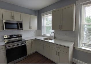 6 Wabeno St Floor 3, Dorchester, MA 02121