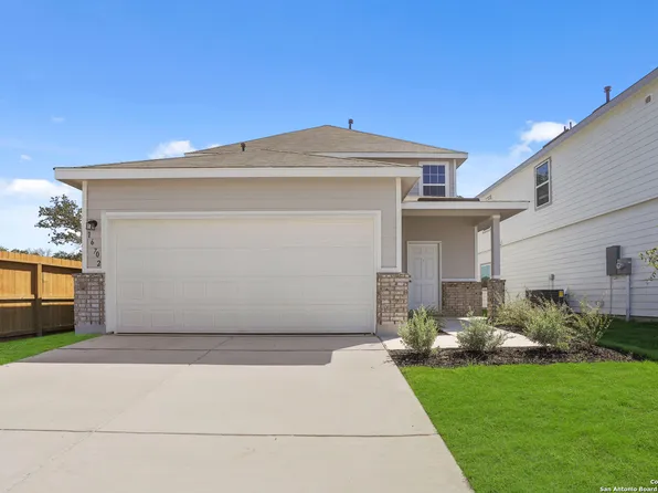 16702 Red Pine, Elmendorf, TX 78112