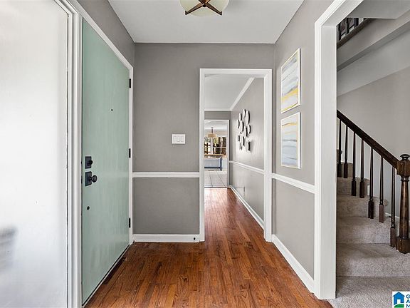 4th image of 339 Paige Cir
