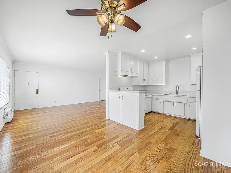 220 N Crescent Dr #6 — Photo 9