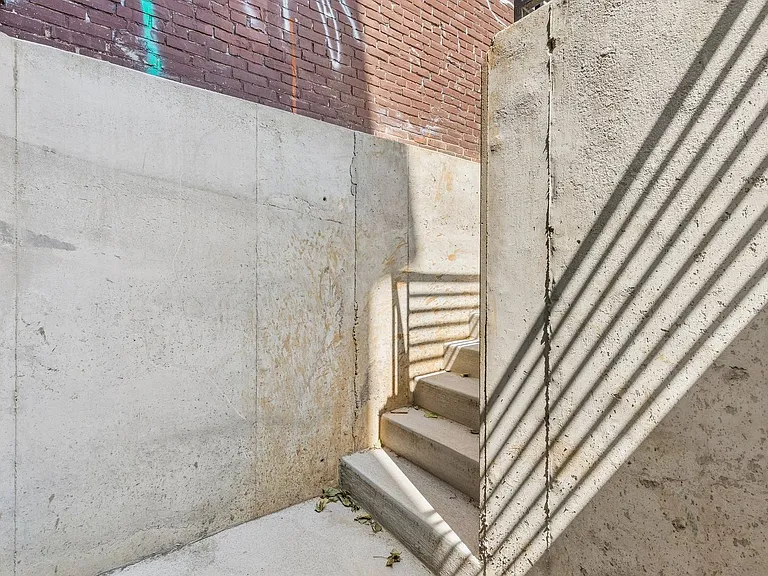 Brand New Luxury Apartments West Philly — Photo 37