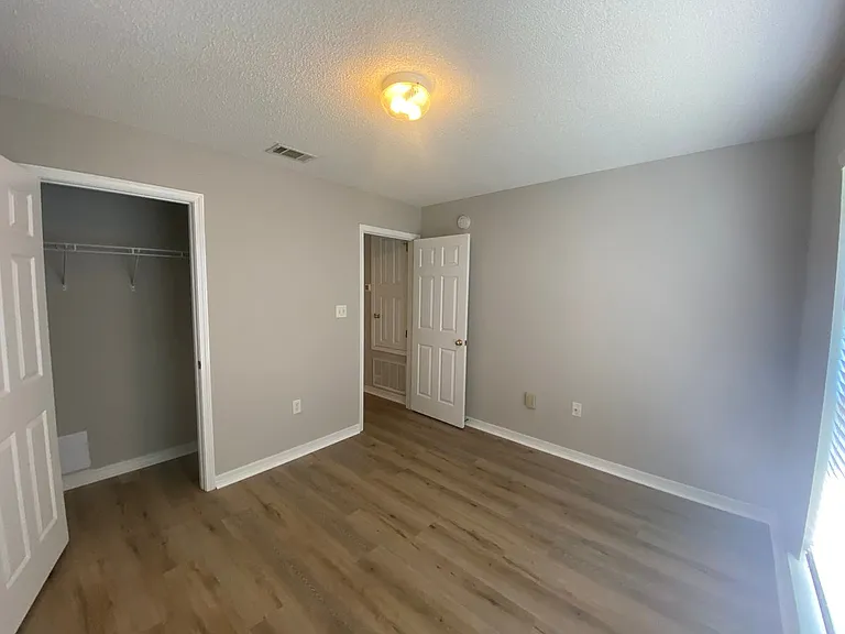 9676 Parker Lake Cir — Photo 25