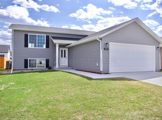 3019 32nd Ave S, Moorhead, MN 56560