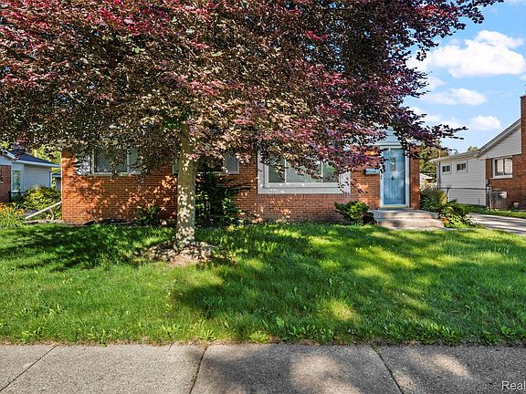 2nd image of 14847 Ingram St