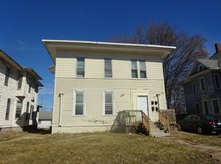 2515 6th Ave APT 3, Moline, IL 61265