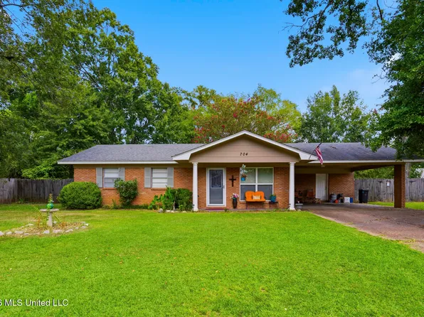704 Marilyn Dr, Pearl, MS 39208