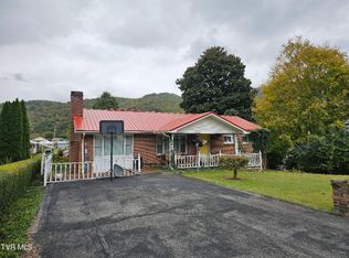 310 Cherokee Ave W, Big Stone Gap, VA 24219