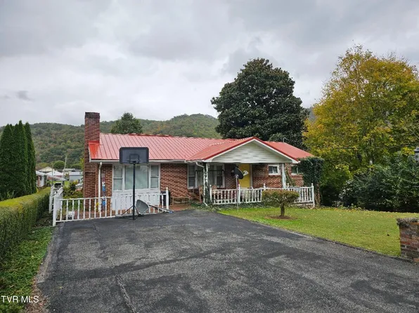 310 Cherokee Ave W, Big Stone Gap, VA 24219