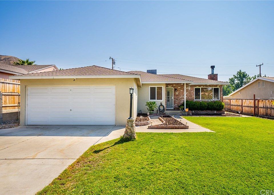 1st image of 3969 Modesto Dr