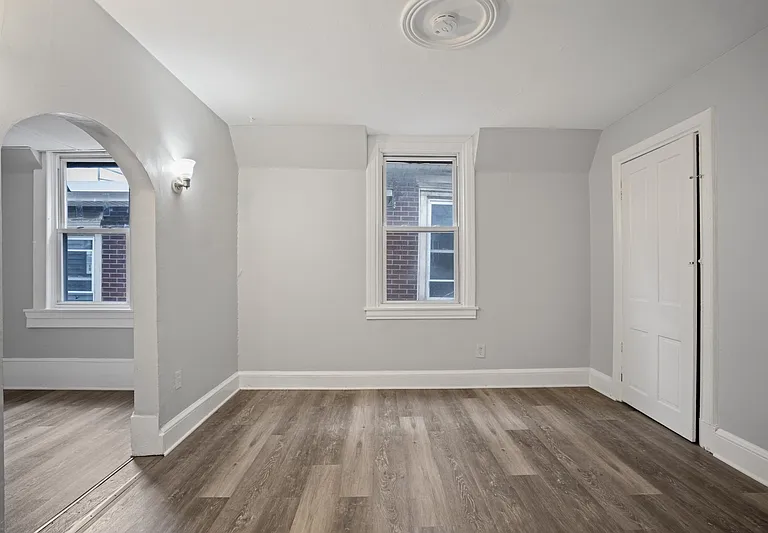 235 Monmouth St #2 — Photo 2