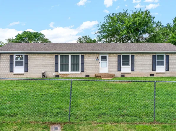 2202 Pendleton Dr, Clarksville, TN 37042