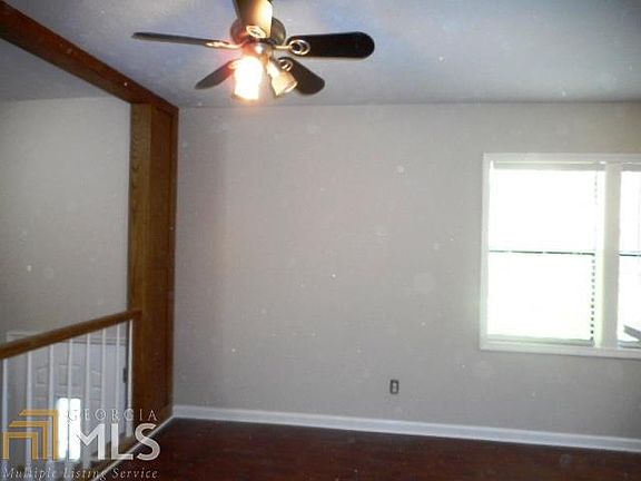 5th image of 4564 Cresant Ln