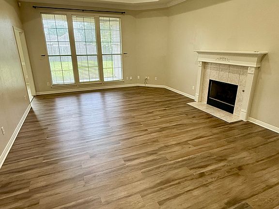 2nd image of 1236 Galway Dr