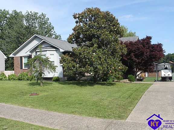 4th image of 304 Oak Valley Dr