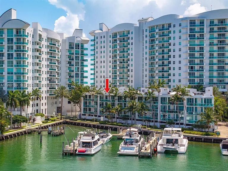 7918 Harbor Island Dr #311 — Photo 7
