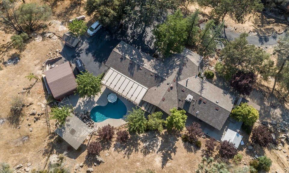 2nd image of 44300 Copper Creek Ct