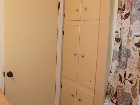 3rd image of 2765 E Chester Dr