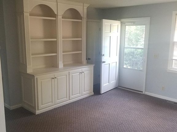 4th image of 121 Pisgah Dr #123