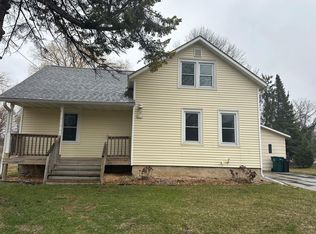 962 Lakeview Dr #1, Green Bay, WI 54313