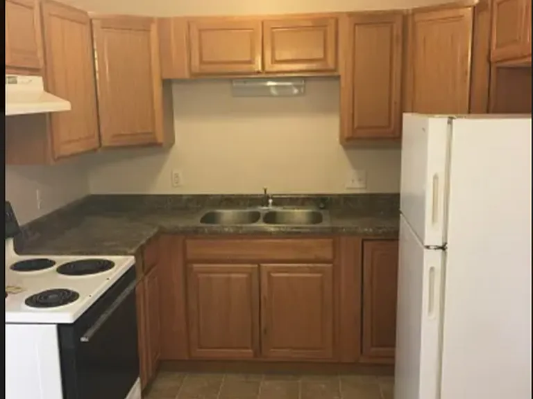802 Hartwell Dr — Photo 19