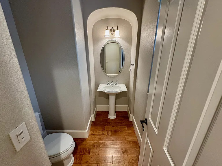 Guest half bath