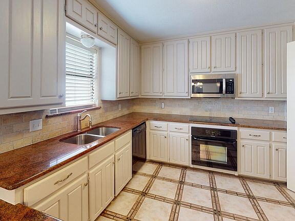 4th image of 1226 Baylor Ave APT 124