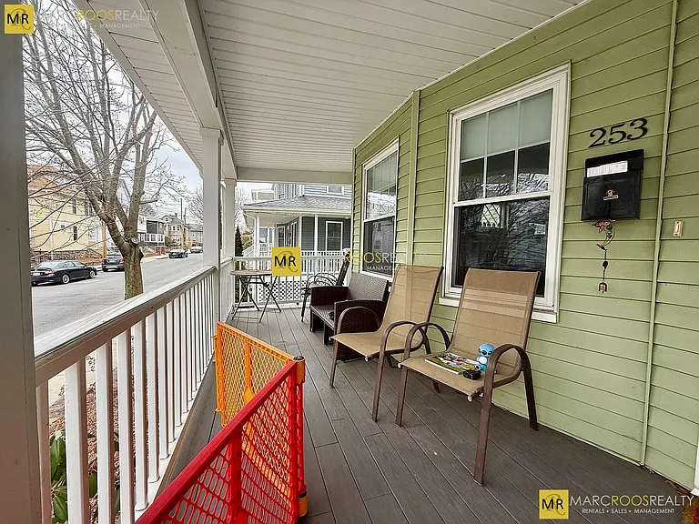 253 Brown St #1 — Photo 15