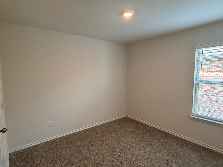1513 Silver Canoe Way — Photo 6