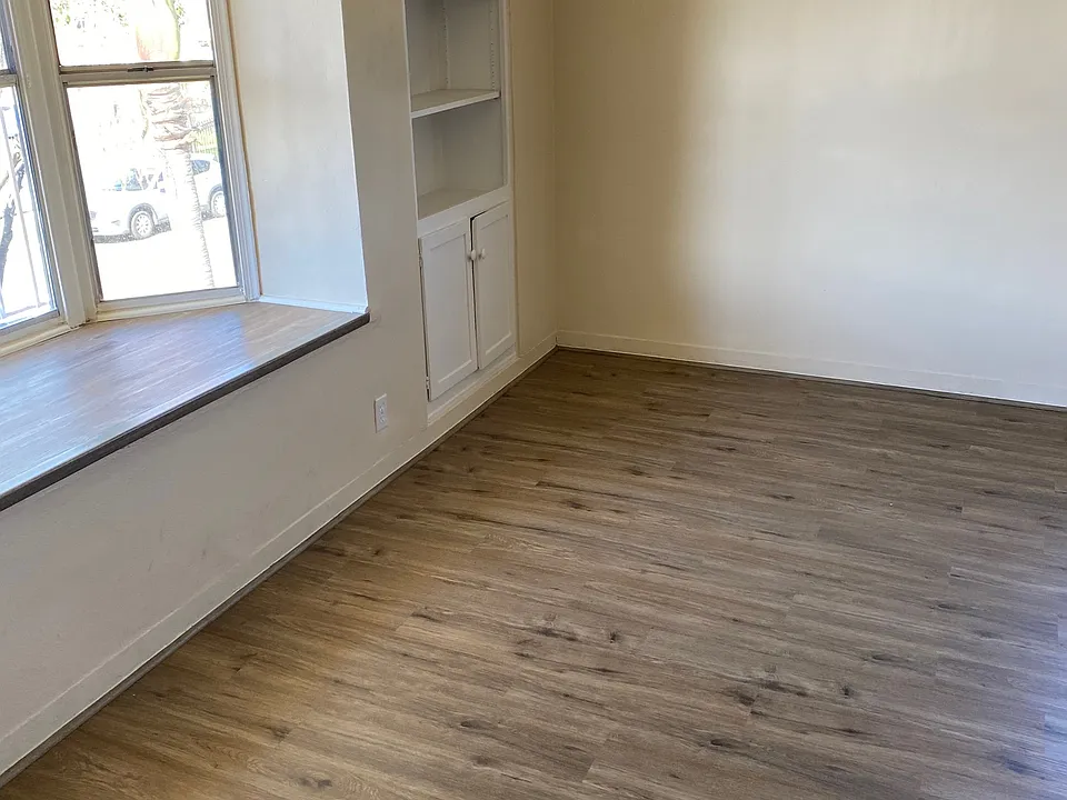 9226 Elizabeth Ave #2