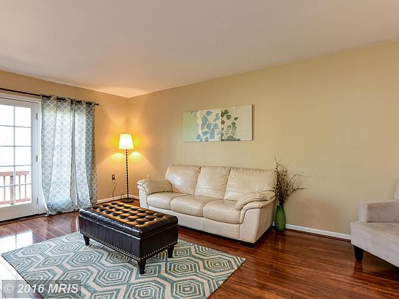 4th image of 12948 Lockleven Ln