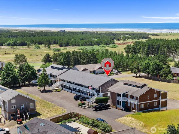 1411 Ager Drive #301, Long Beach, WA 98631