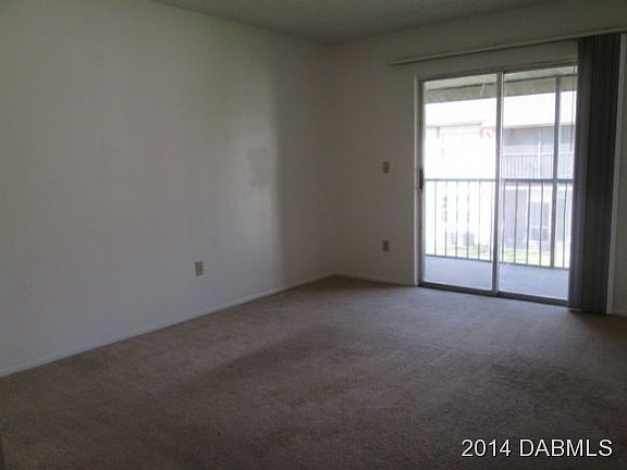 3rd image of 422 Banana Cay Dr APT H