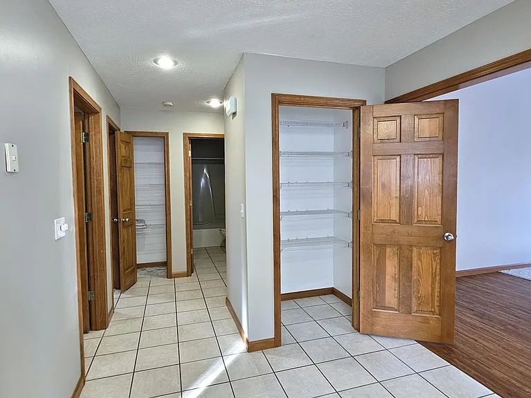 2802 Cronin Dr — Photo 6