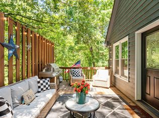 2818 Winningham Rd, Chapel Hill, NC 27516