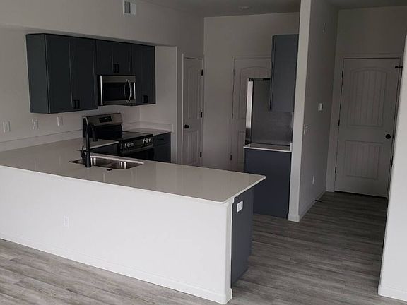 3rd image of 1533 Alyssaelaine Dr
