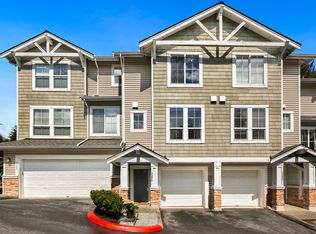 5390 237th Ter SE #302, Issaquah, WA 98029
