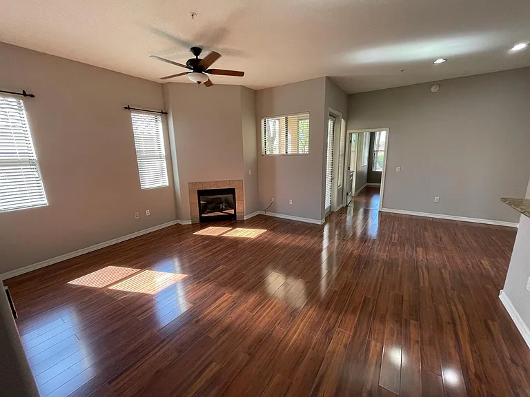 7027 Scottsdale Rd #105 — Photo 1