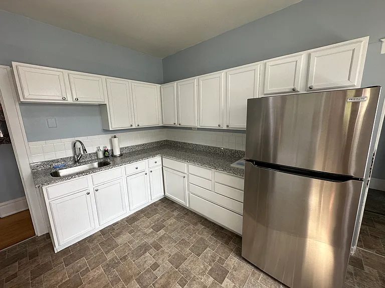 1606 James Ave N #2 — Photo 21