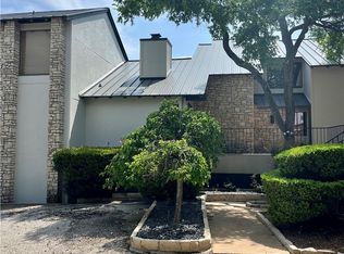 103 Island Dr #8, Horseshoe Bay, TX 78657