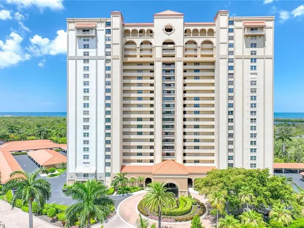 6585 Nicholas Blvd APT 805, Naples, FL 34108