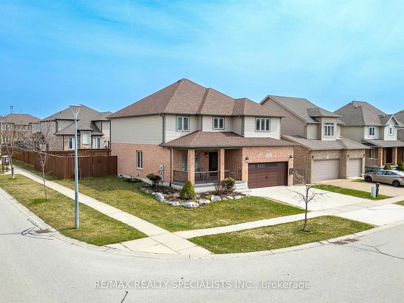 3rd image of 708 Spitfire St