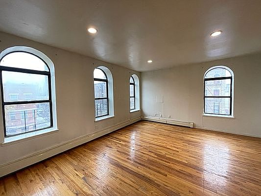 1st image of 2010 Bergen St #Top