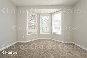 835 Ashley Ln — Photo 11